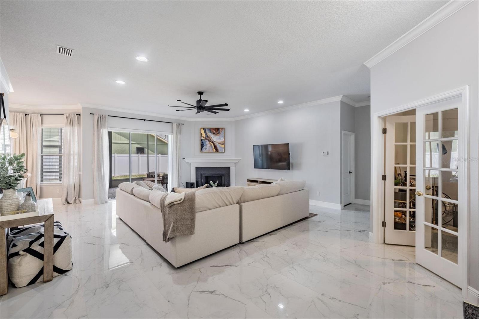 MEADOW POINTE PRCL 03 - Residential Lease