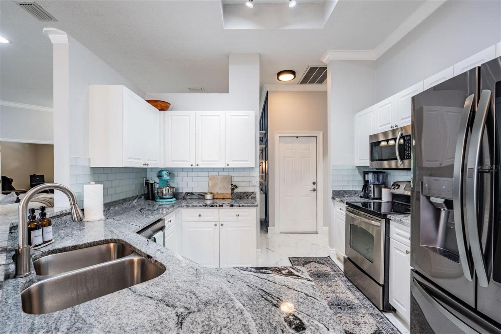 MEADOW POINTE PRCL 03 - Residential Lease