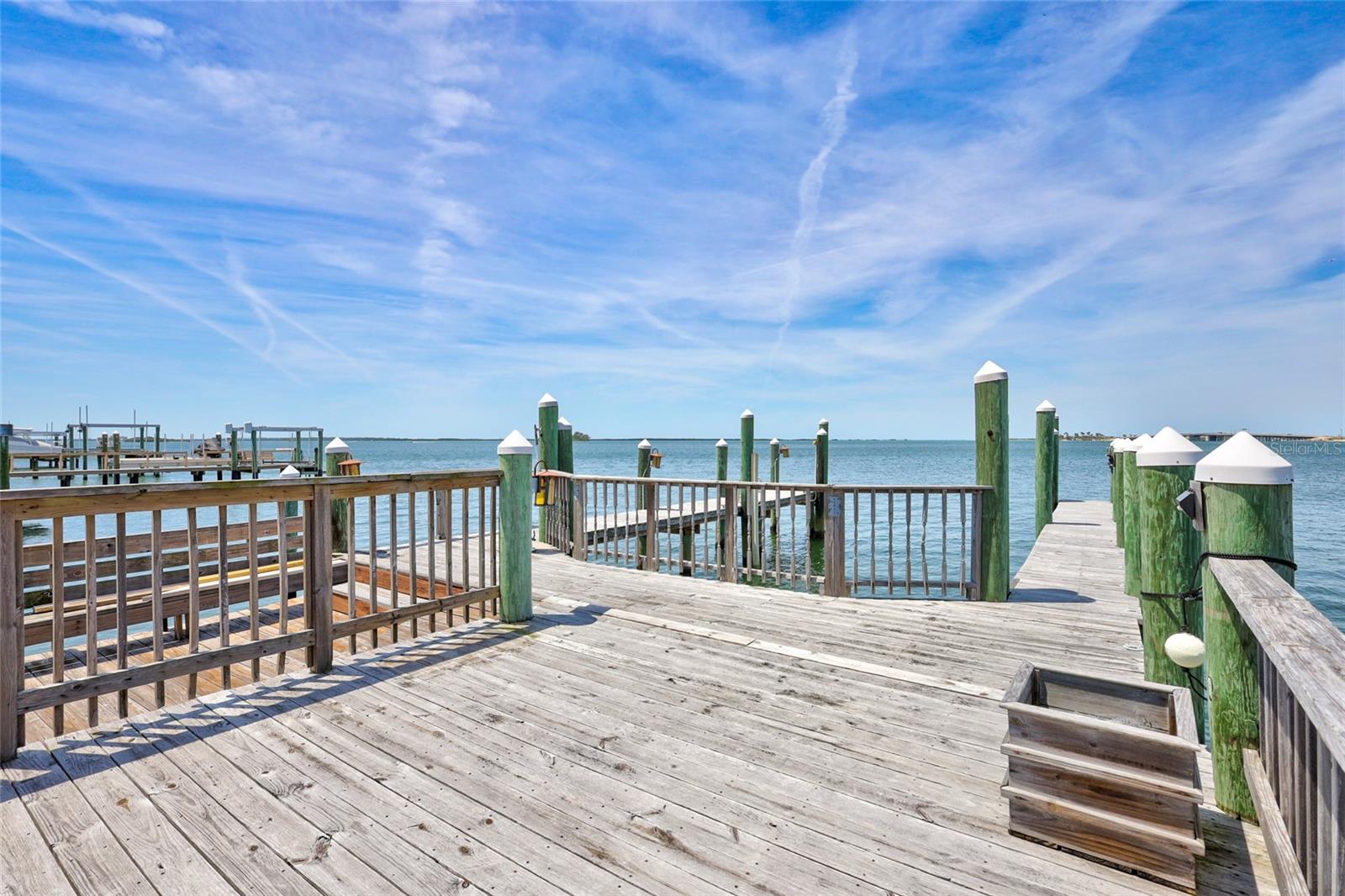 BAYWOOD SHORES - Residential