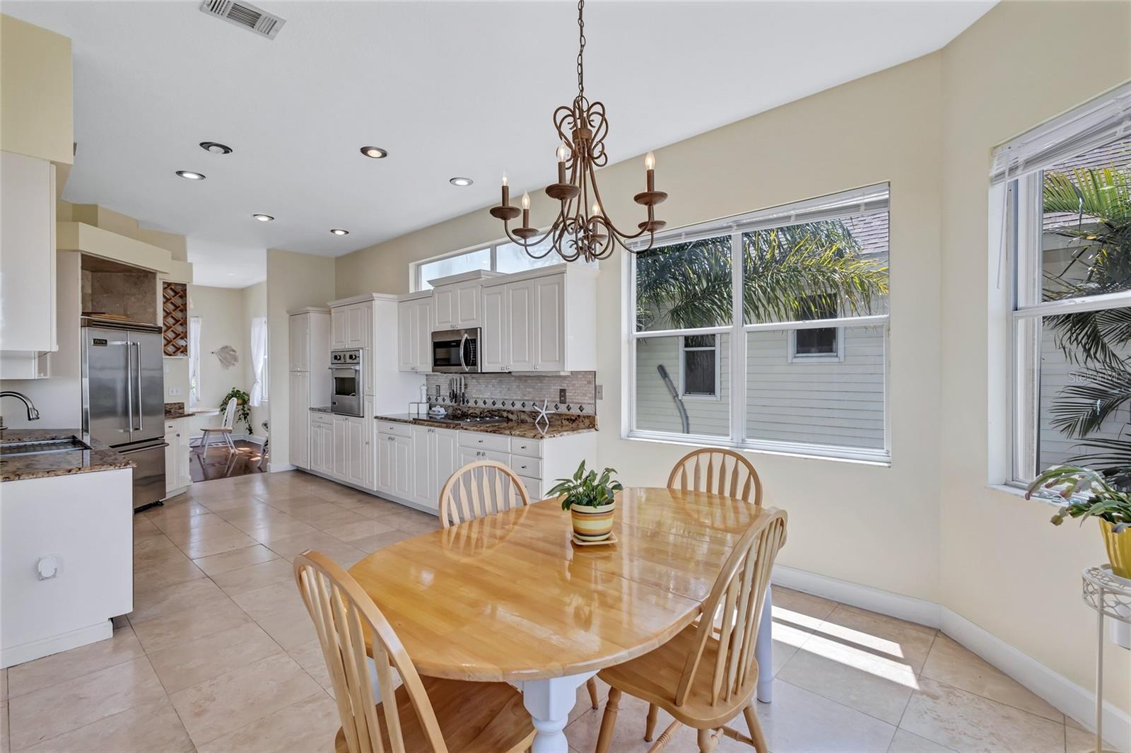 BAYWOOD SHORES - Residential