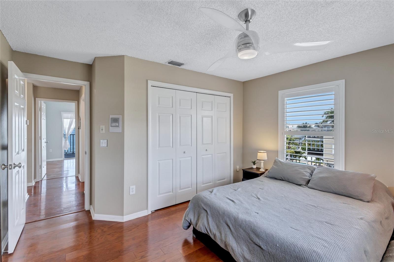 BAYWOOD SHORES - Residential