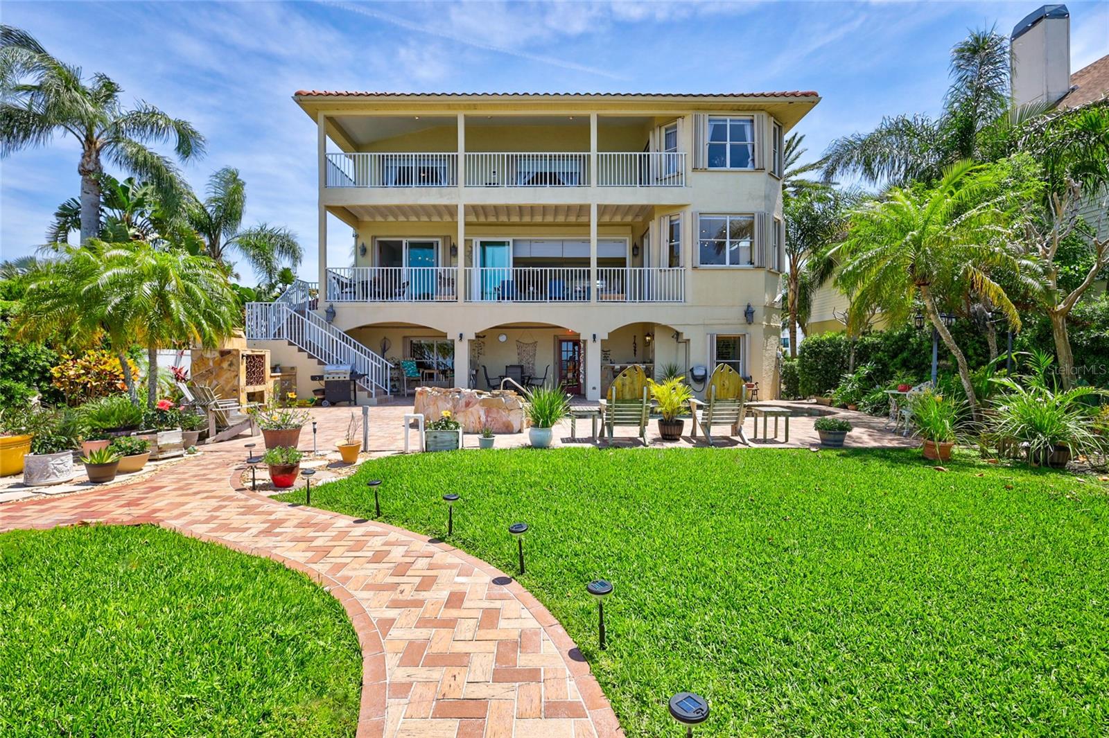 BAYWOOD SHORES - Residential