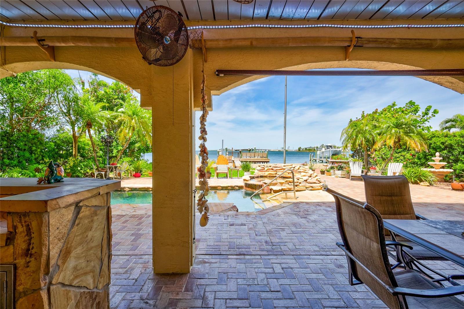 BAYWOOD SHORES - Residential