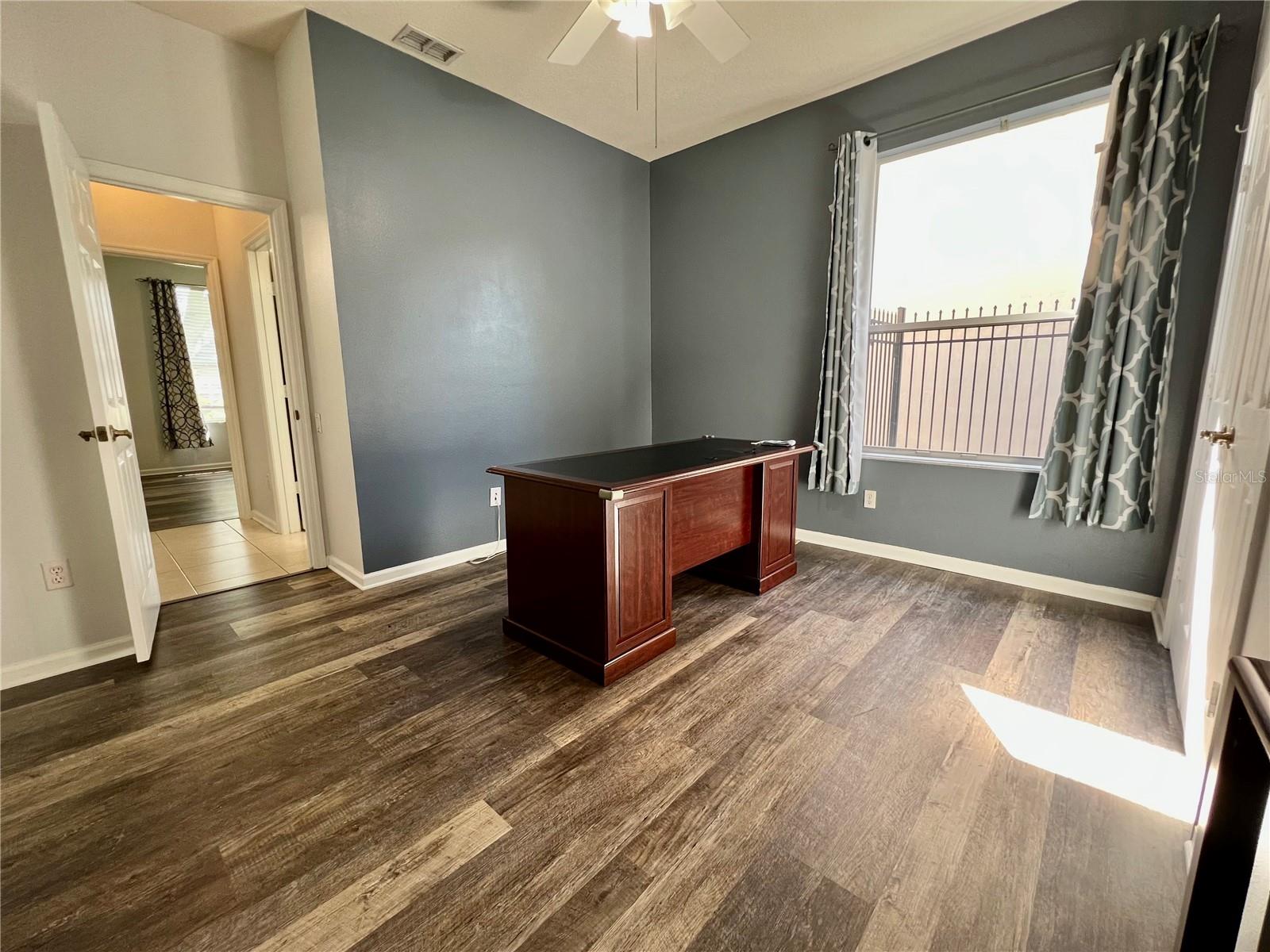 LANDSBROOK TERRACE - Residential Lease