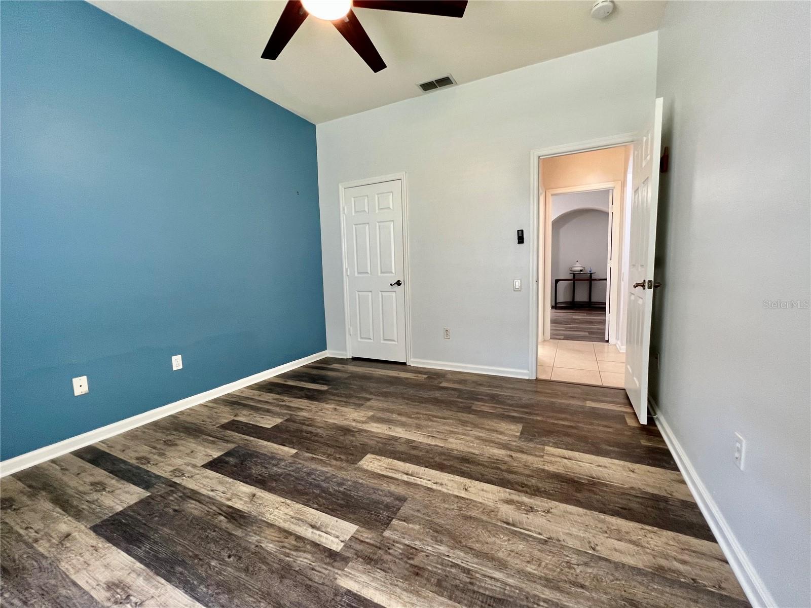 LANDSBROOK TERRACE - Residential Lease