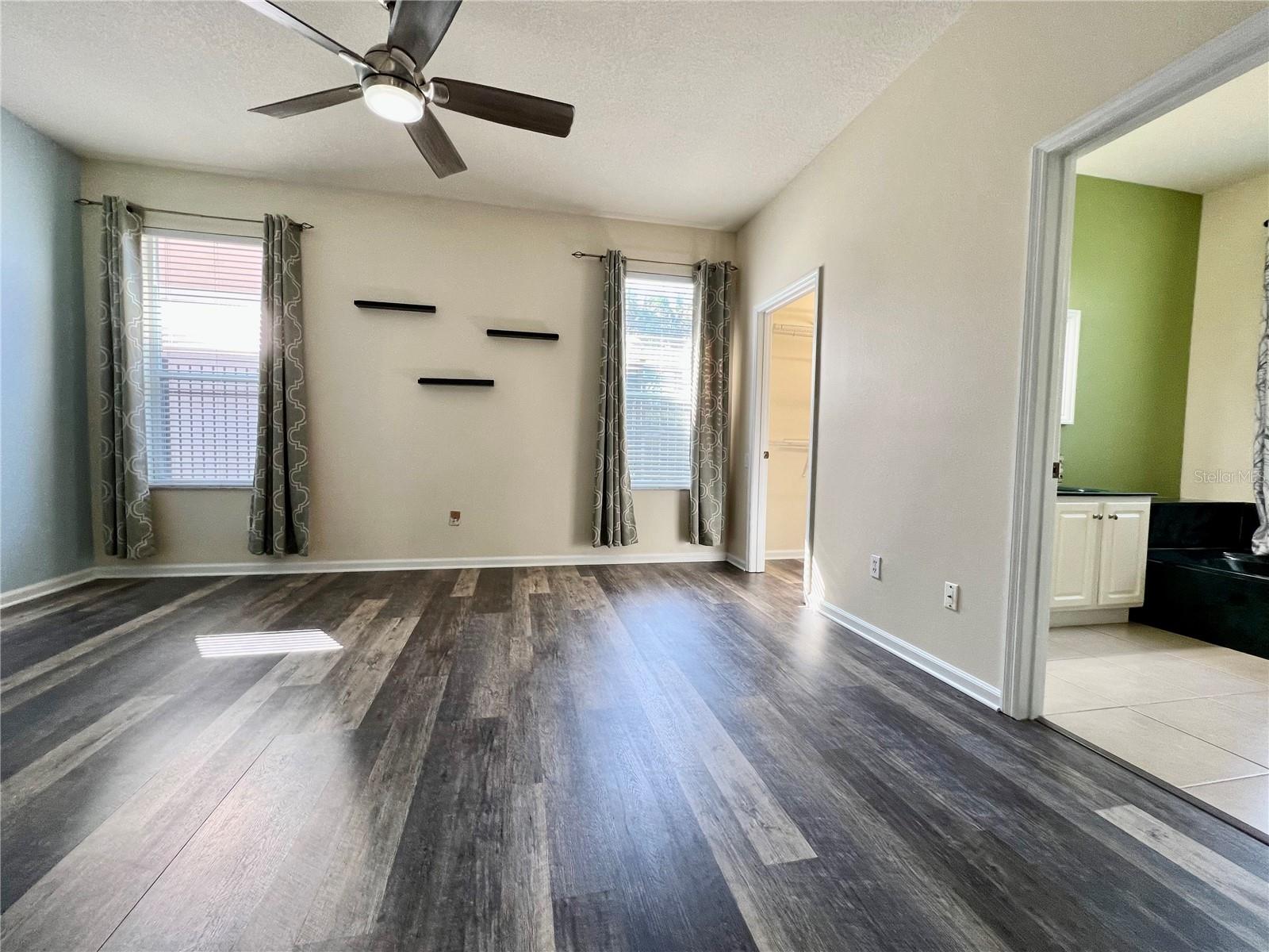 LANDSBROOK TERRACE - Residential Lease