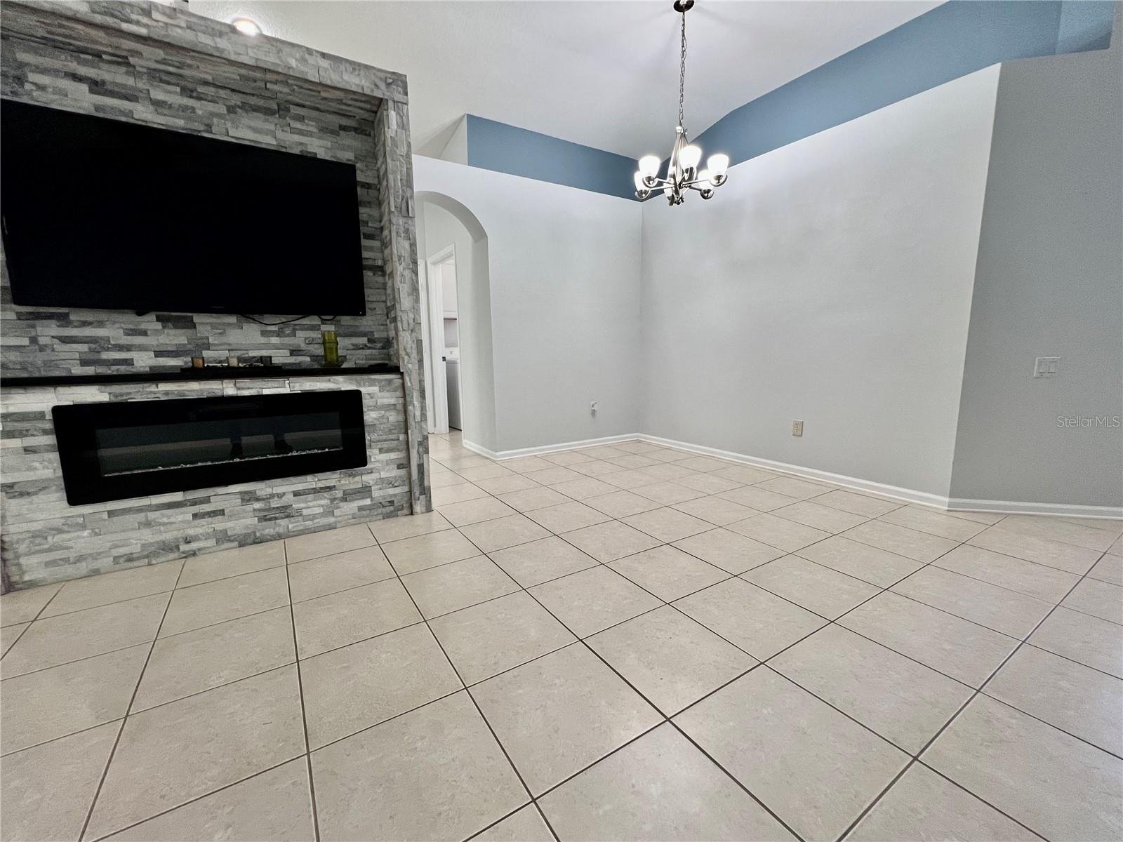 LANDSBROOK TERRACE - Residential Lease