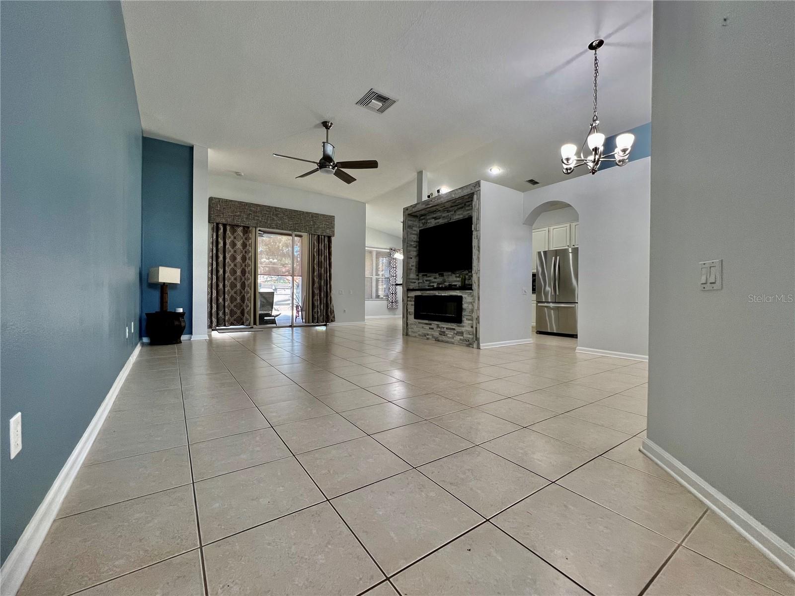 LANDSBROOK TERRACE - Residential Lease