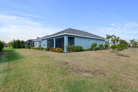 A home in PARRISH