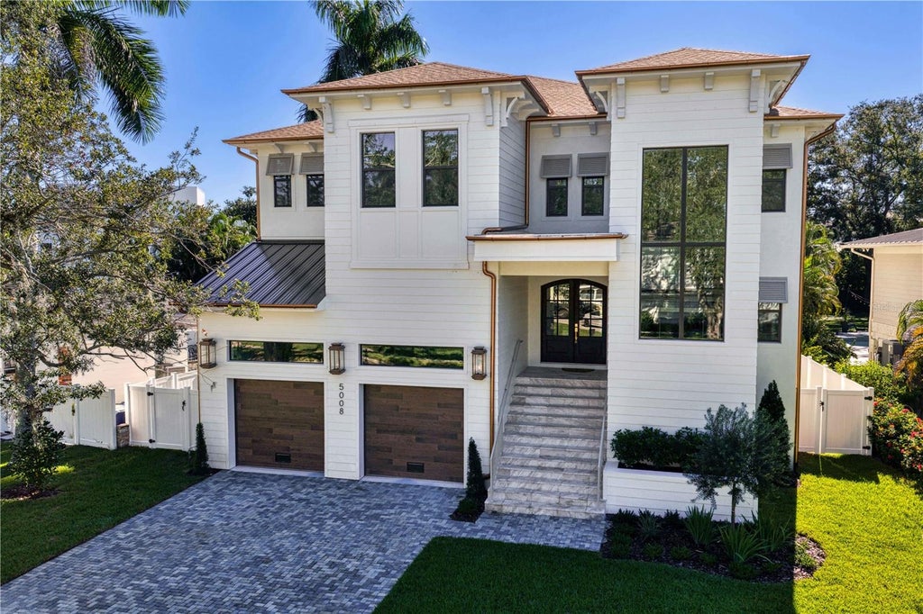 Photo of 5008 W Dickens Avenue, Tampa, FL 33629 (MLS # TB8559587)