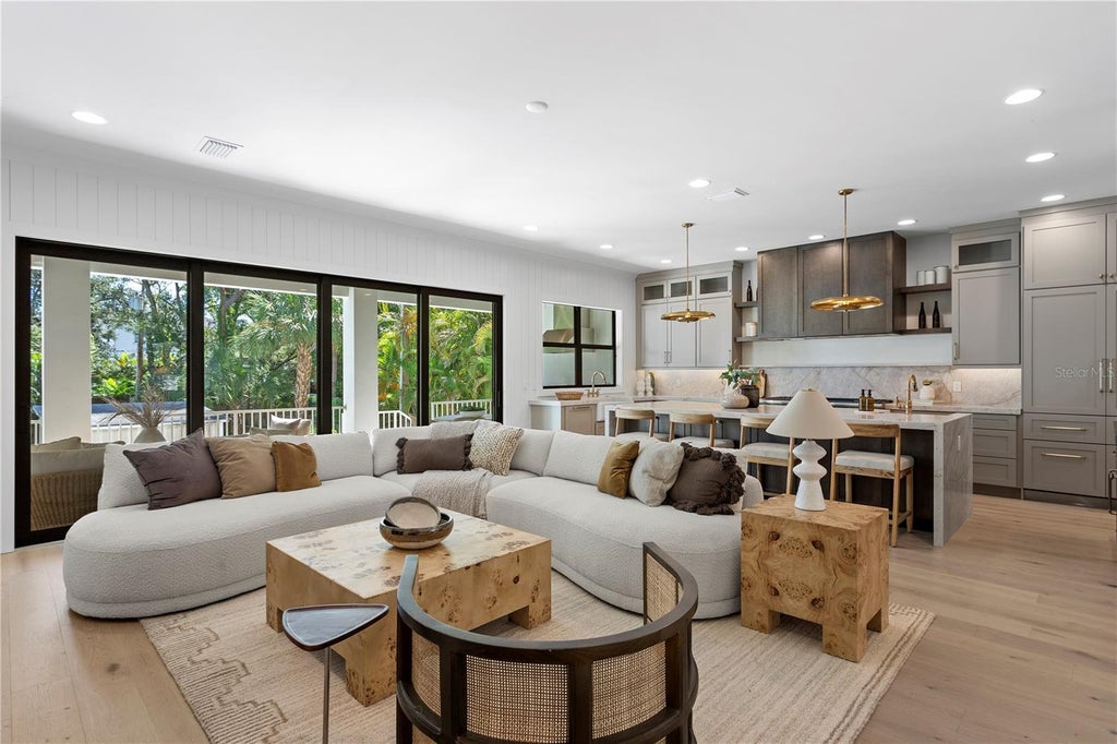 Photo of 5008 W Dickens Avenue, Tampa, FL 33629 (MLS # TB8559587)