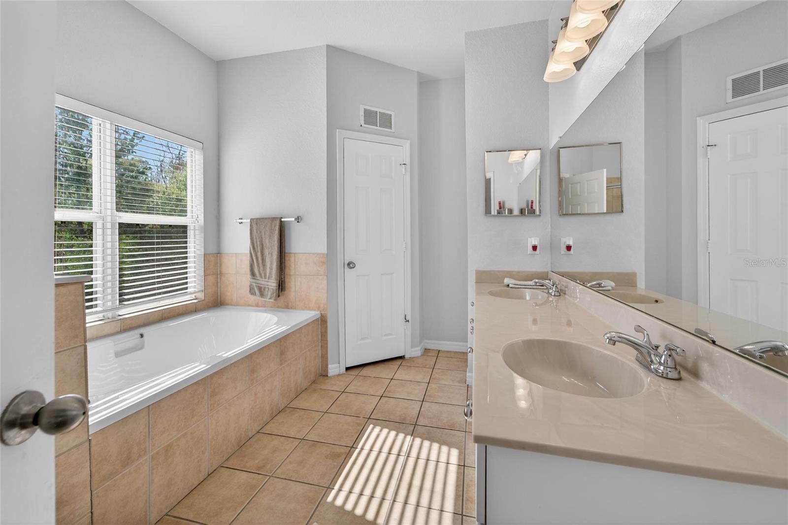 CROSS CREEK GARDENS - Residential