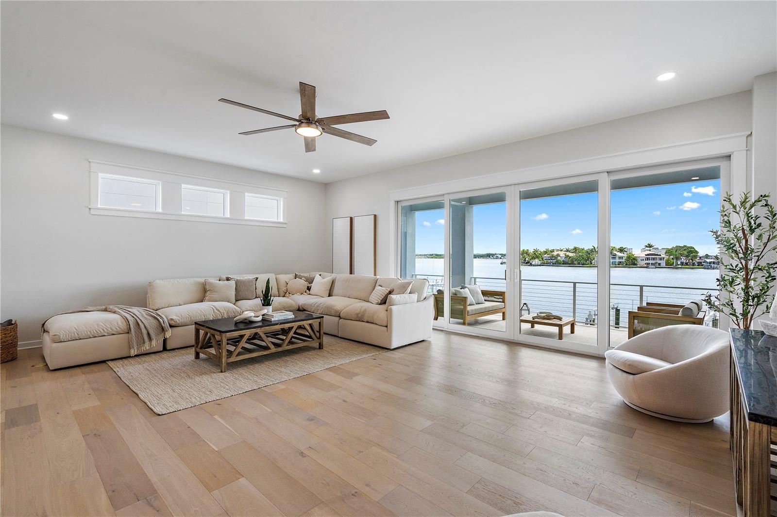 LONE PALM BEACH 2ND ADD - Residential