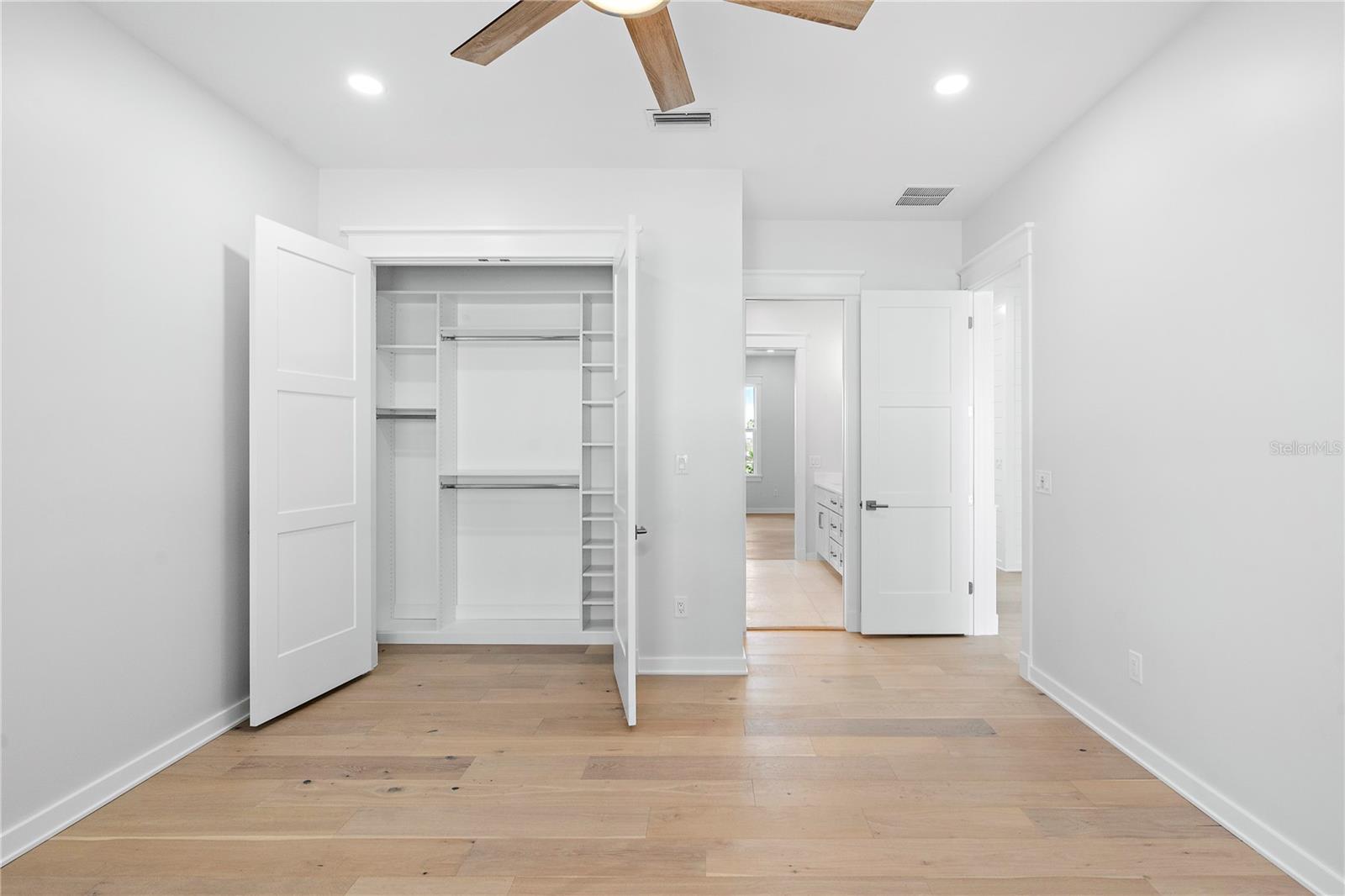 LONE PALM BEACH 2ND ADD - Residential