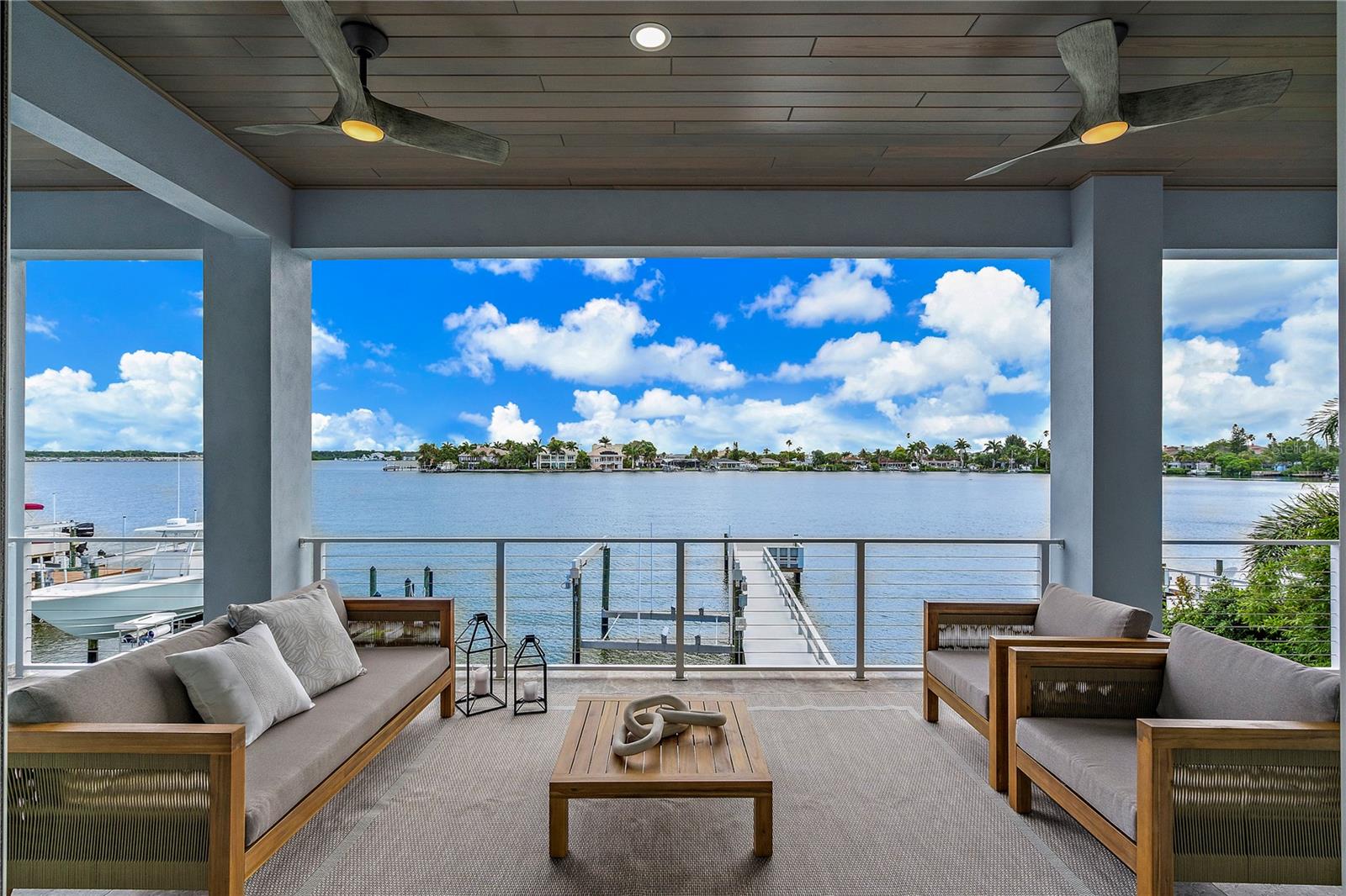 LONE PALM BEACH 2ND ADD - Residential