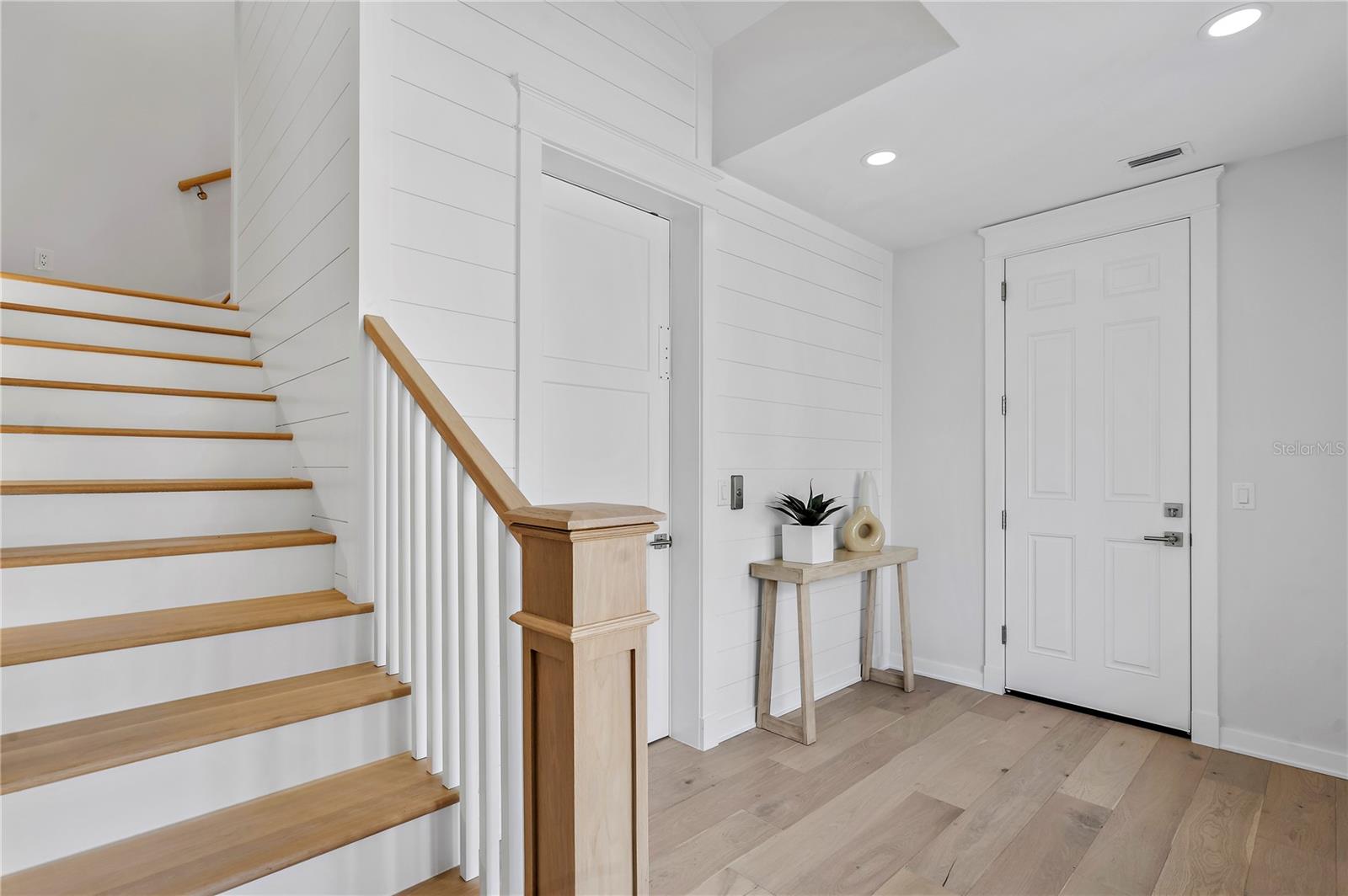 LONE PALM BEACH 2ND ADD - Residential