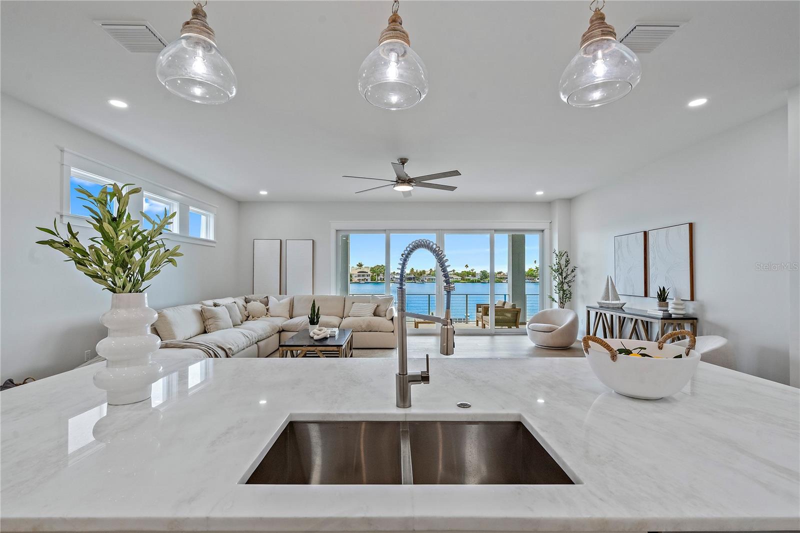 LONE PALM BEACH 2ND ADD - Residential