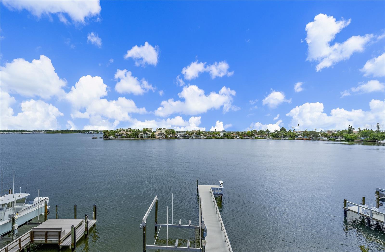 LONE PALM BEACH 2ND ADD - Residential