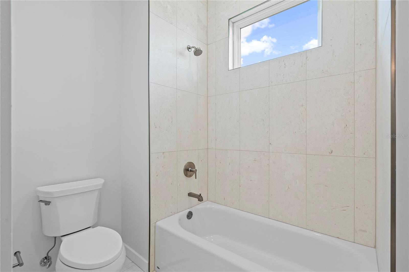 LONE PALM BEACH 2ND ADD - Residential