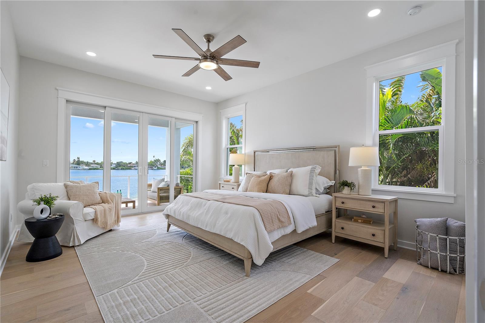 LONE PALM BEACH 2ND ADD - Residential