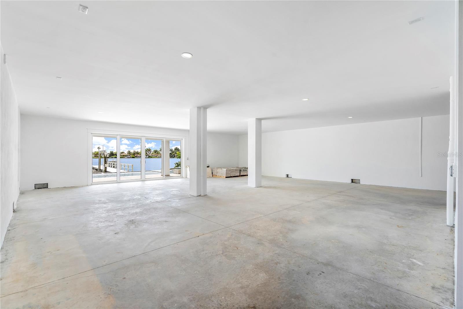LONE PALM BEACH 2ND ADD - Residential
