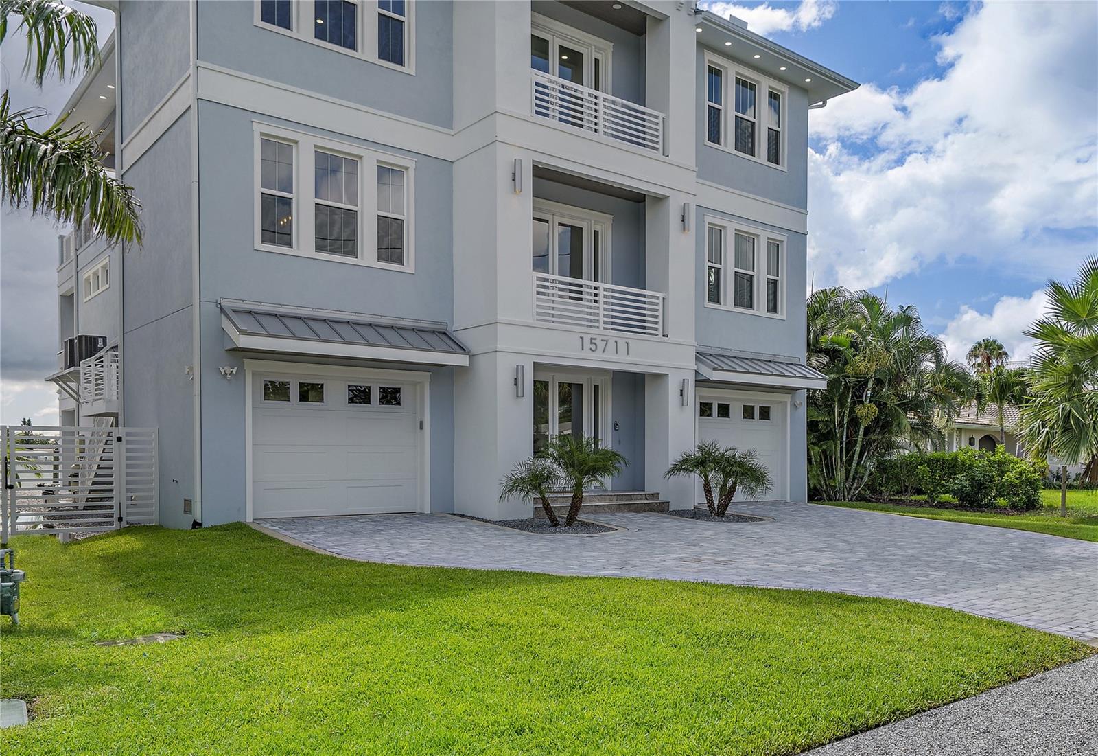 LONE PALM BEACH 2ND ADD - Residential