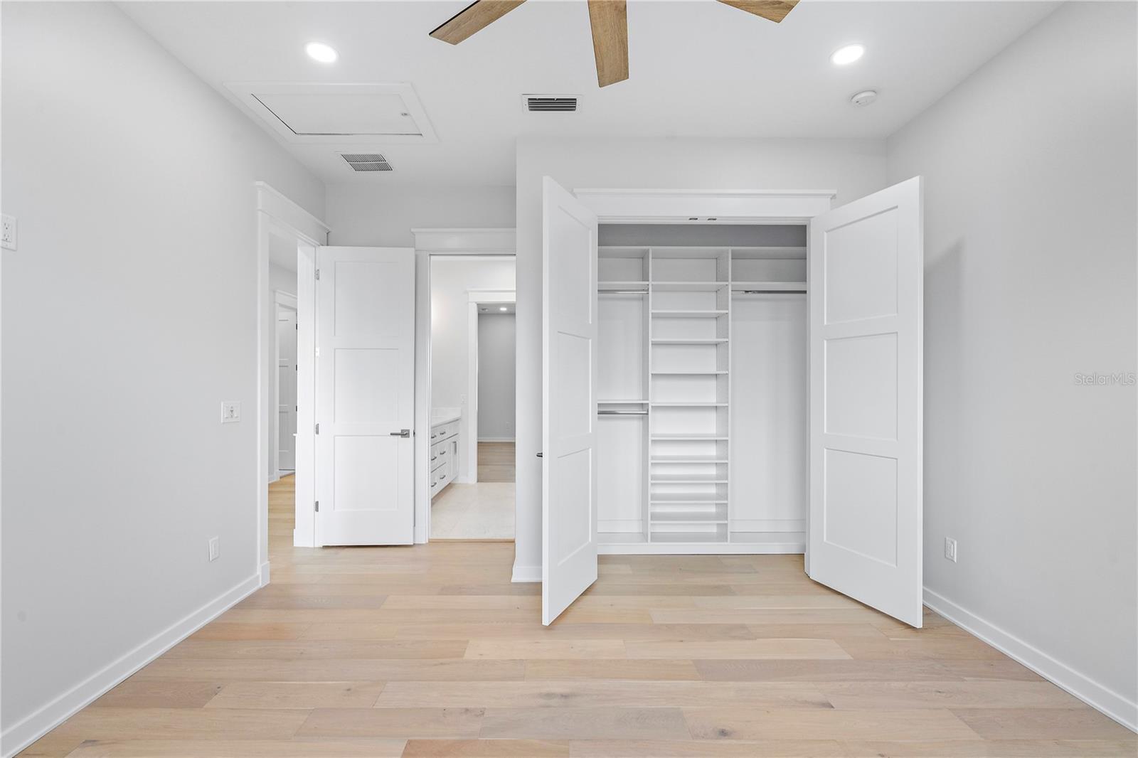 LONE PALM BEACH 2ND ADD - Residential