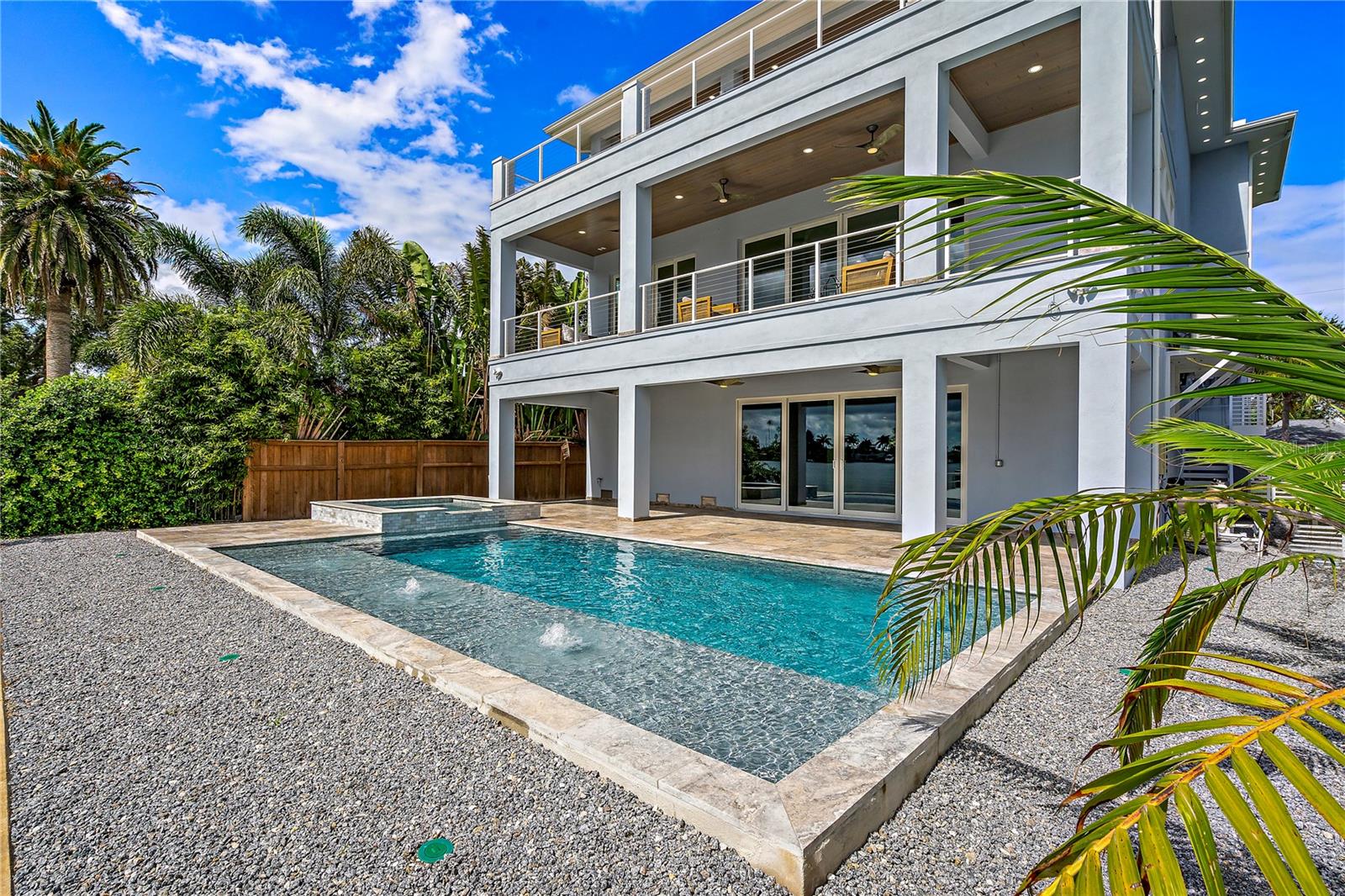 LONE PALM BEACH 2ND ADD - Residential