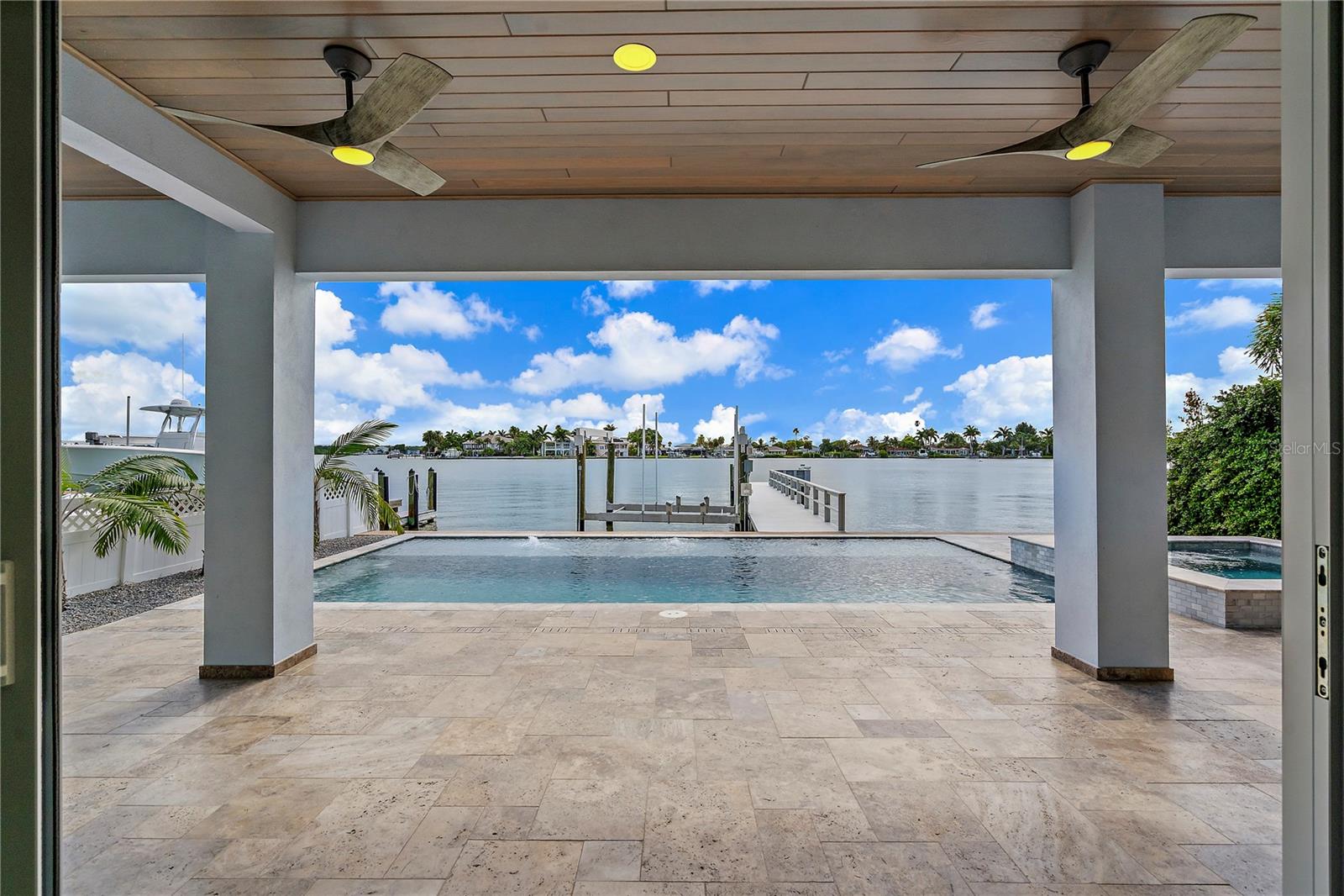 LONE PALM BEACH 2ND ADD - Residential