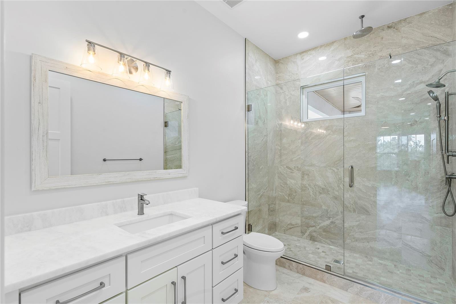 LONE PALM BEACH 2ND ADD - Residential