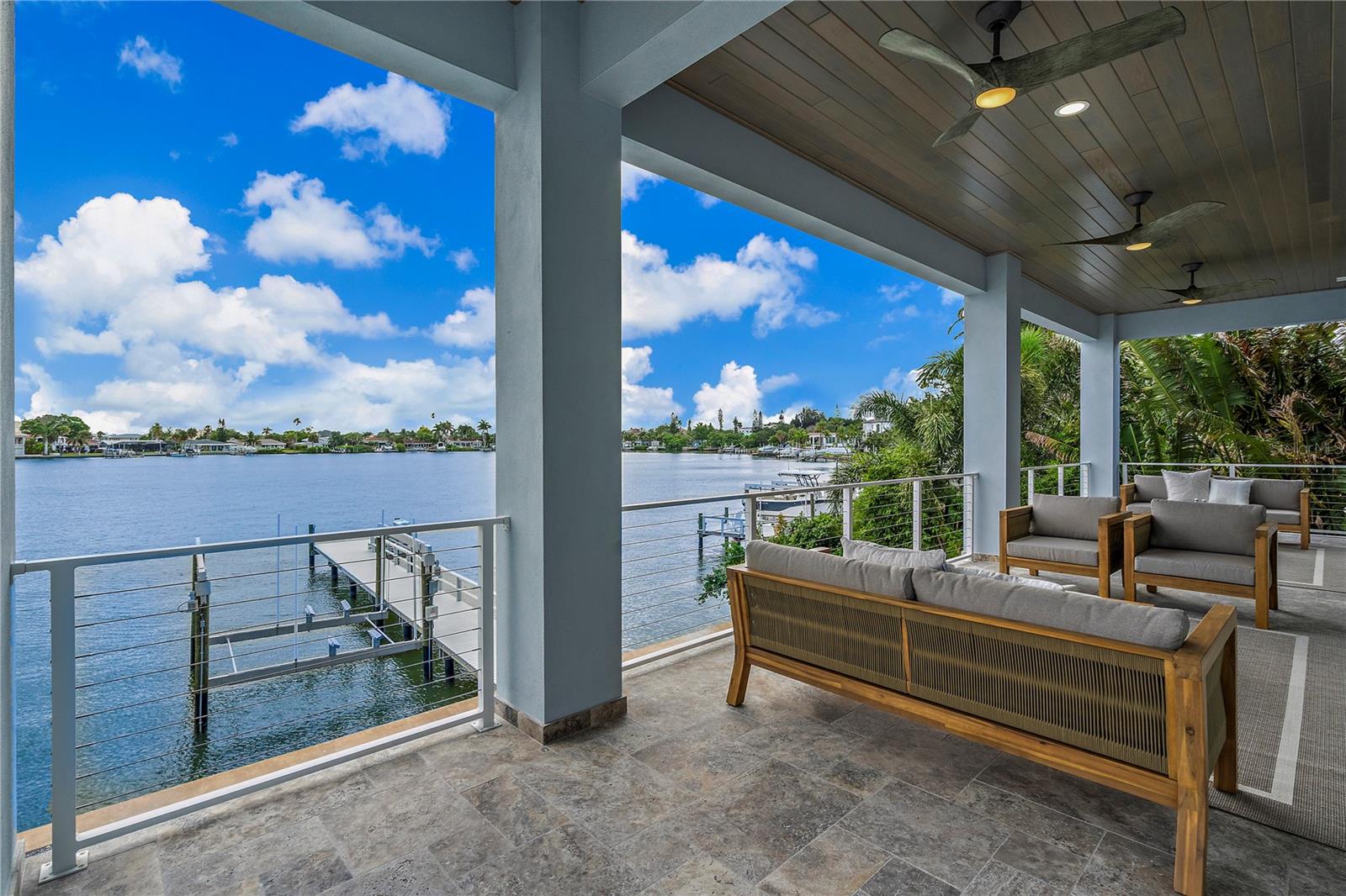 LONE PALM BEACH 2ND ADD - Residential