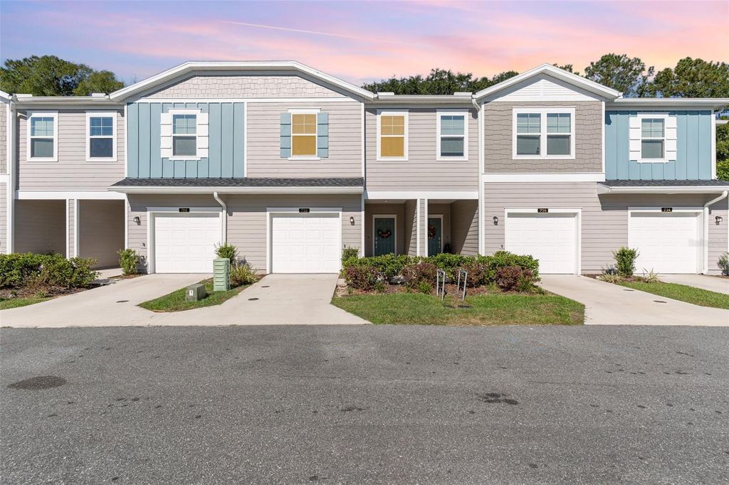 Photo of 710 NW 126th Terrace, Newberry, FL 32669 (MLS # GC535005)