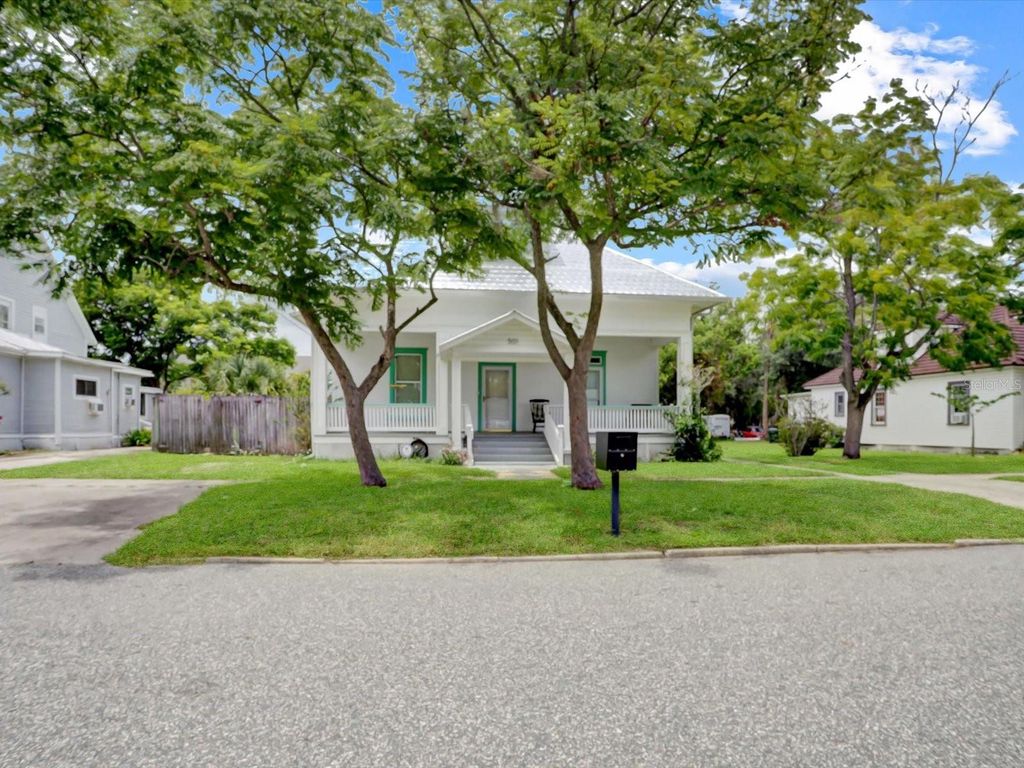 Photo of 501 Sumner Street, Kissimmee, FL 34741 (MLS # S5152826)
