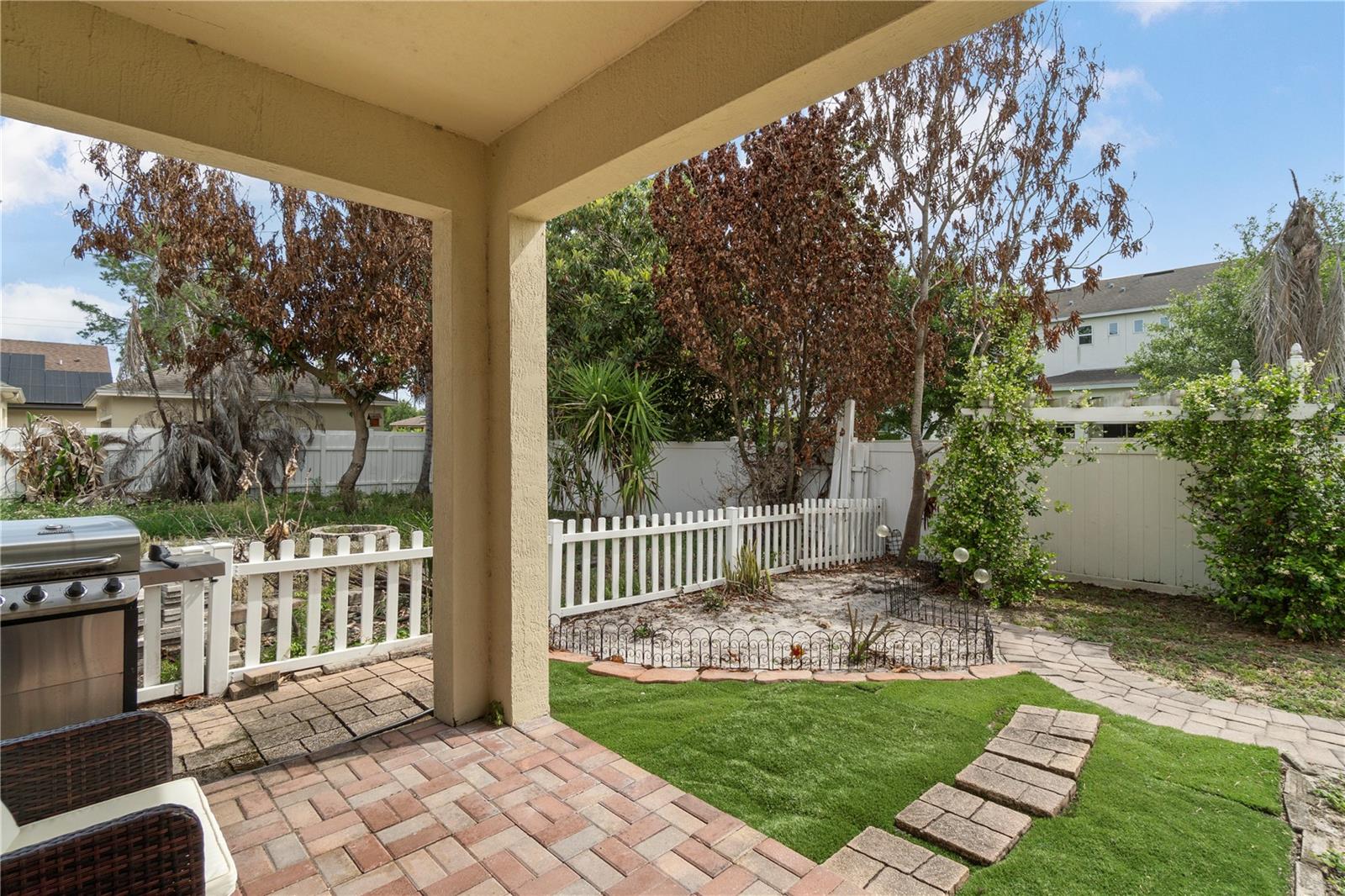 LAKES WINDERMERE PH 01 49 108 - Residential