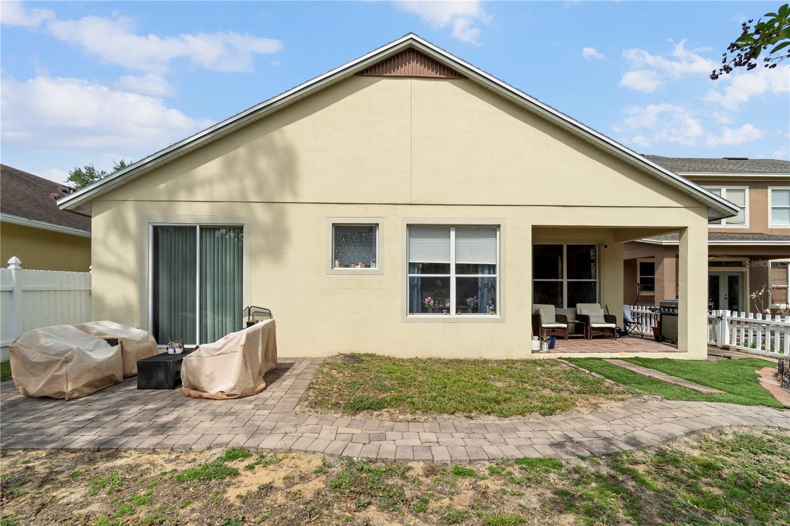 LAKES WINDERMERE PH 01 49 108 - Residential