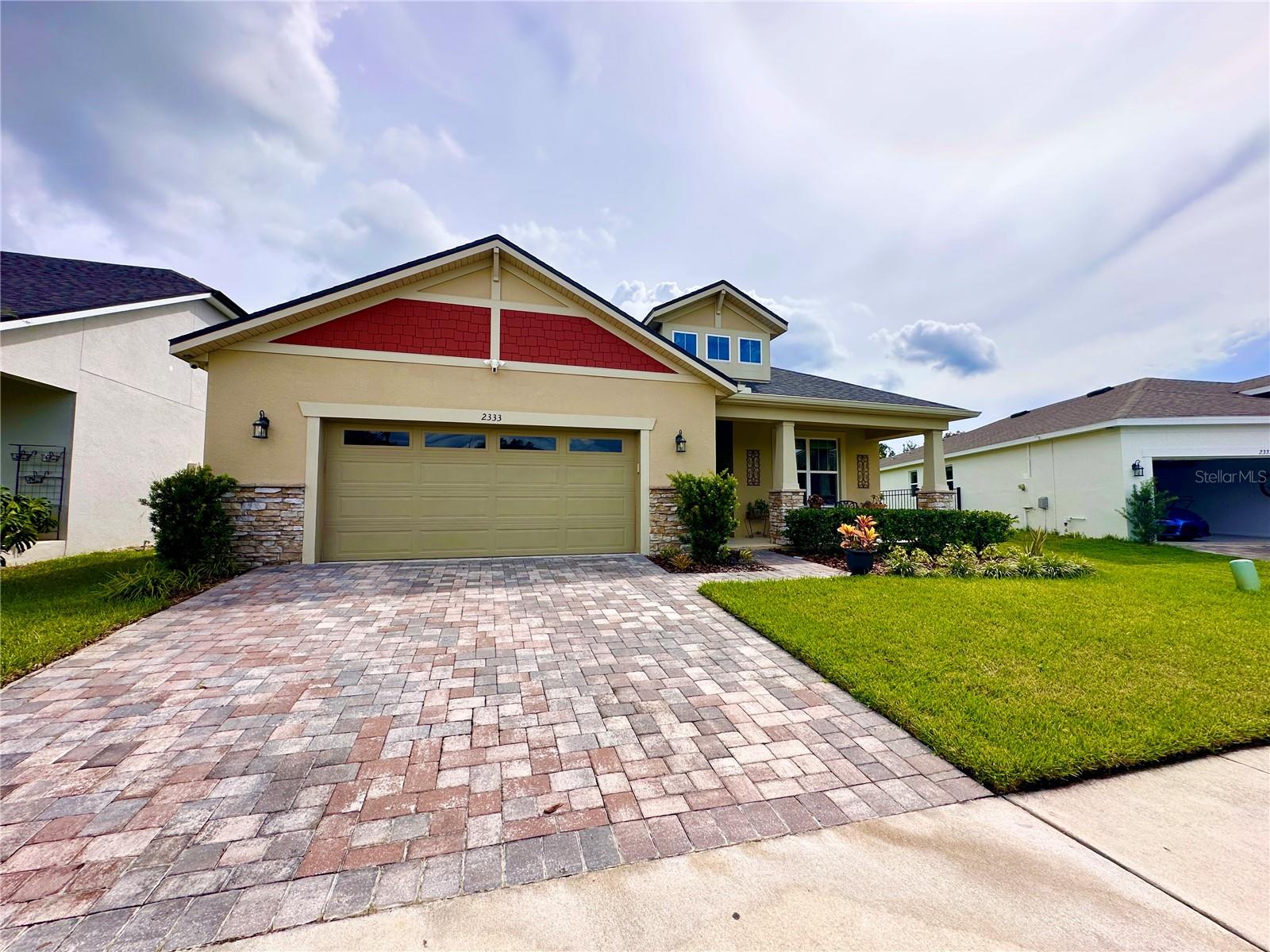 2333 FARNHAM DR