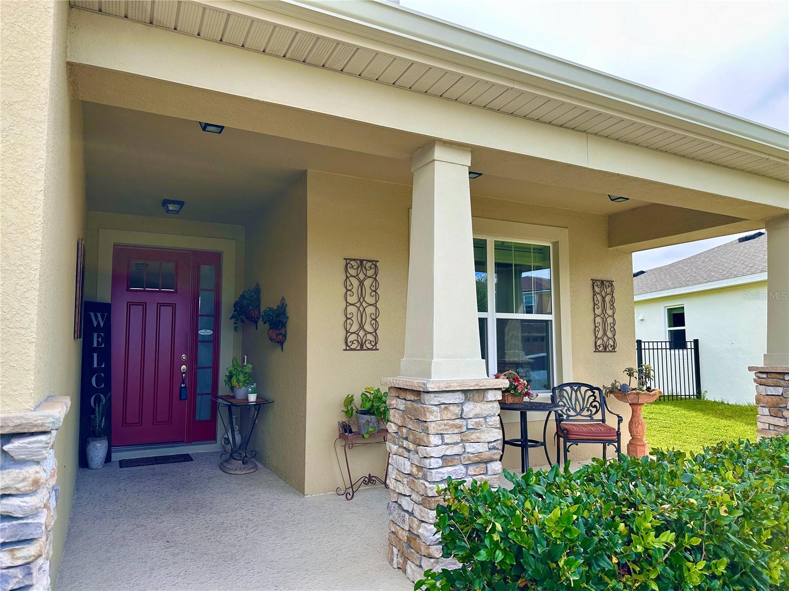 2333 FARNHAM DR