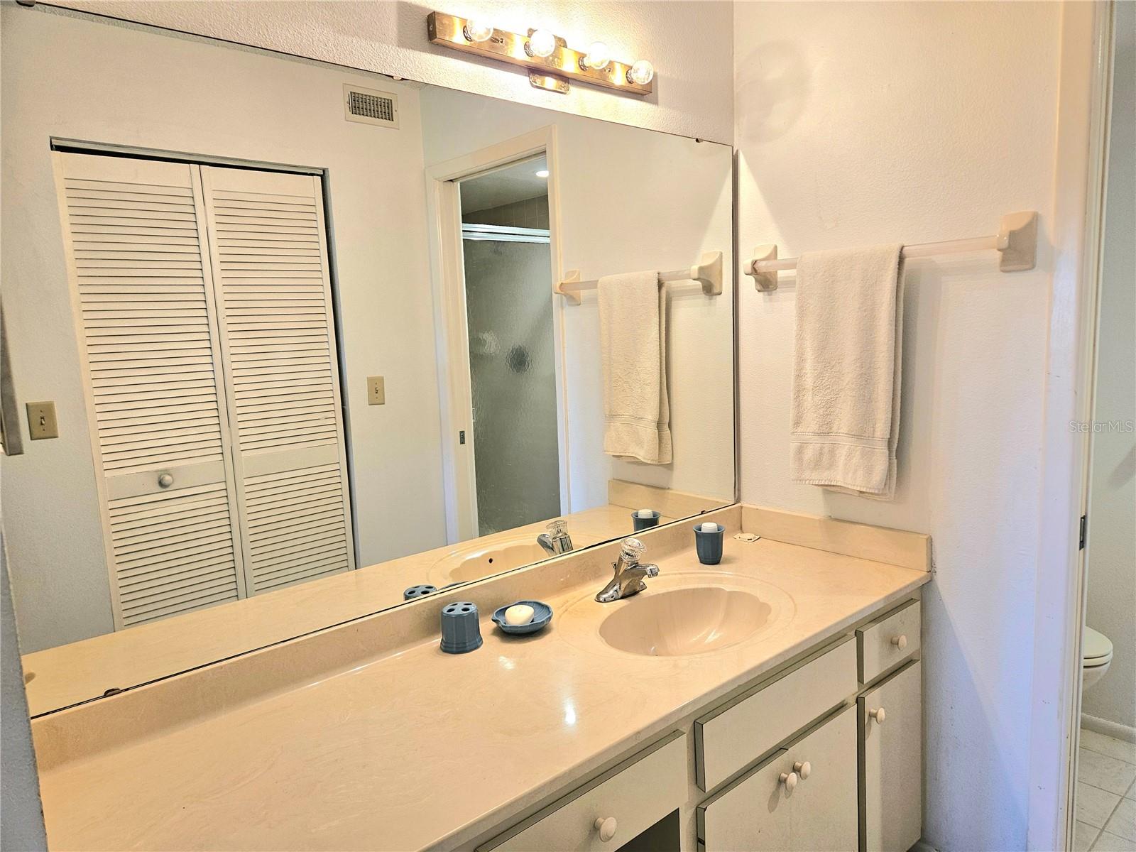 CHARTWELL GREEN - Residential