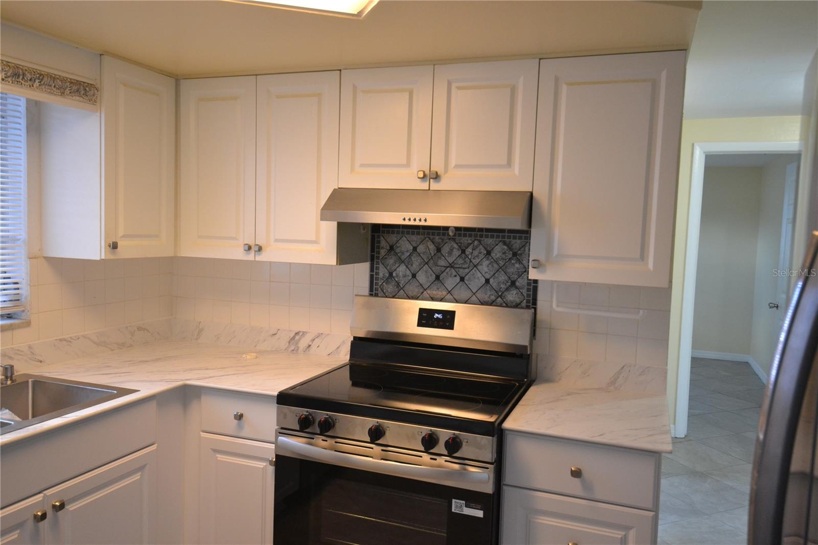 HOLIDAY LAKE ESTATES - Residential Lease