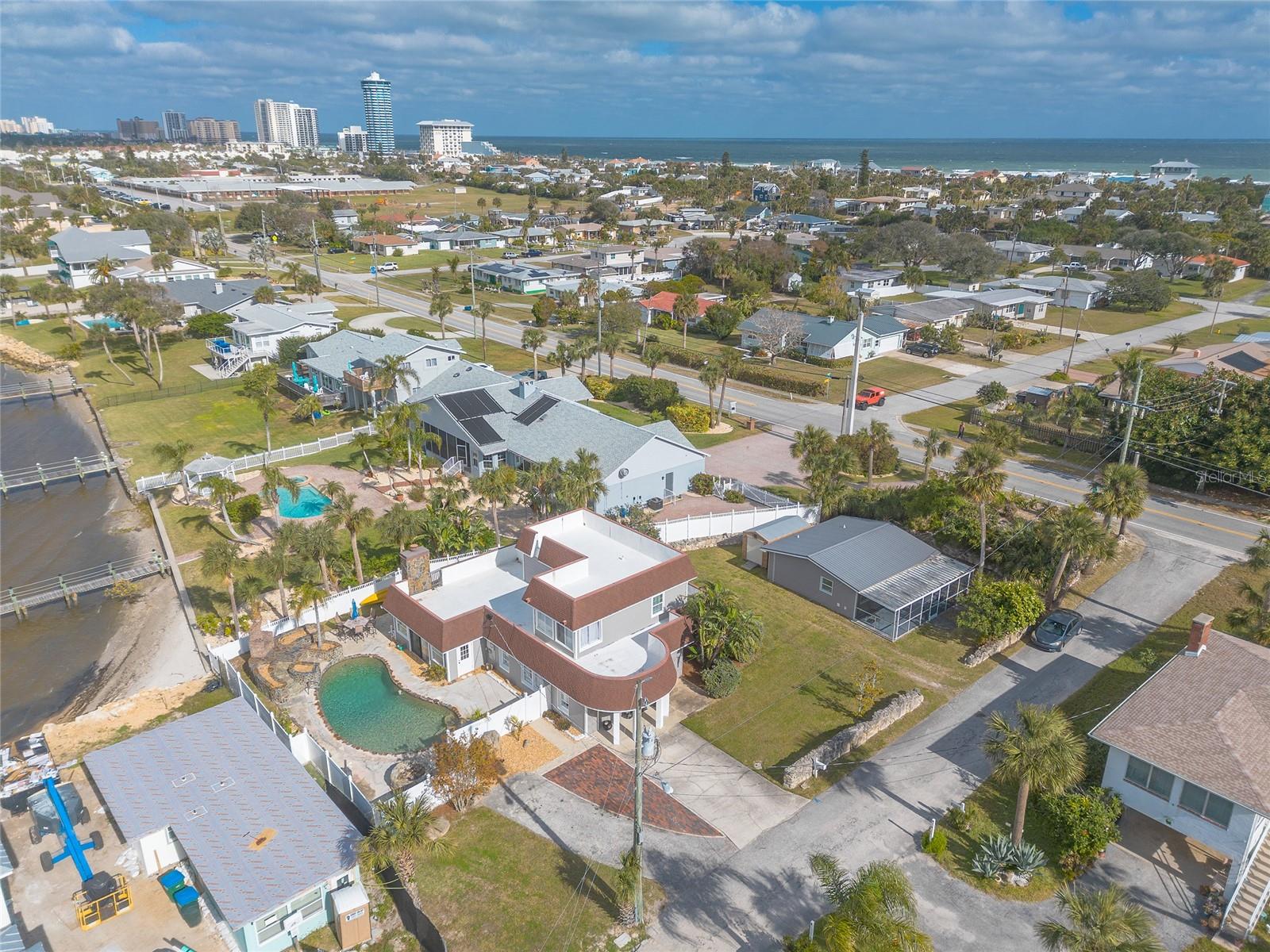 MC ELROYS BELLEVIEW - Residential