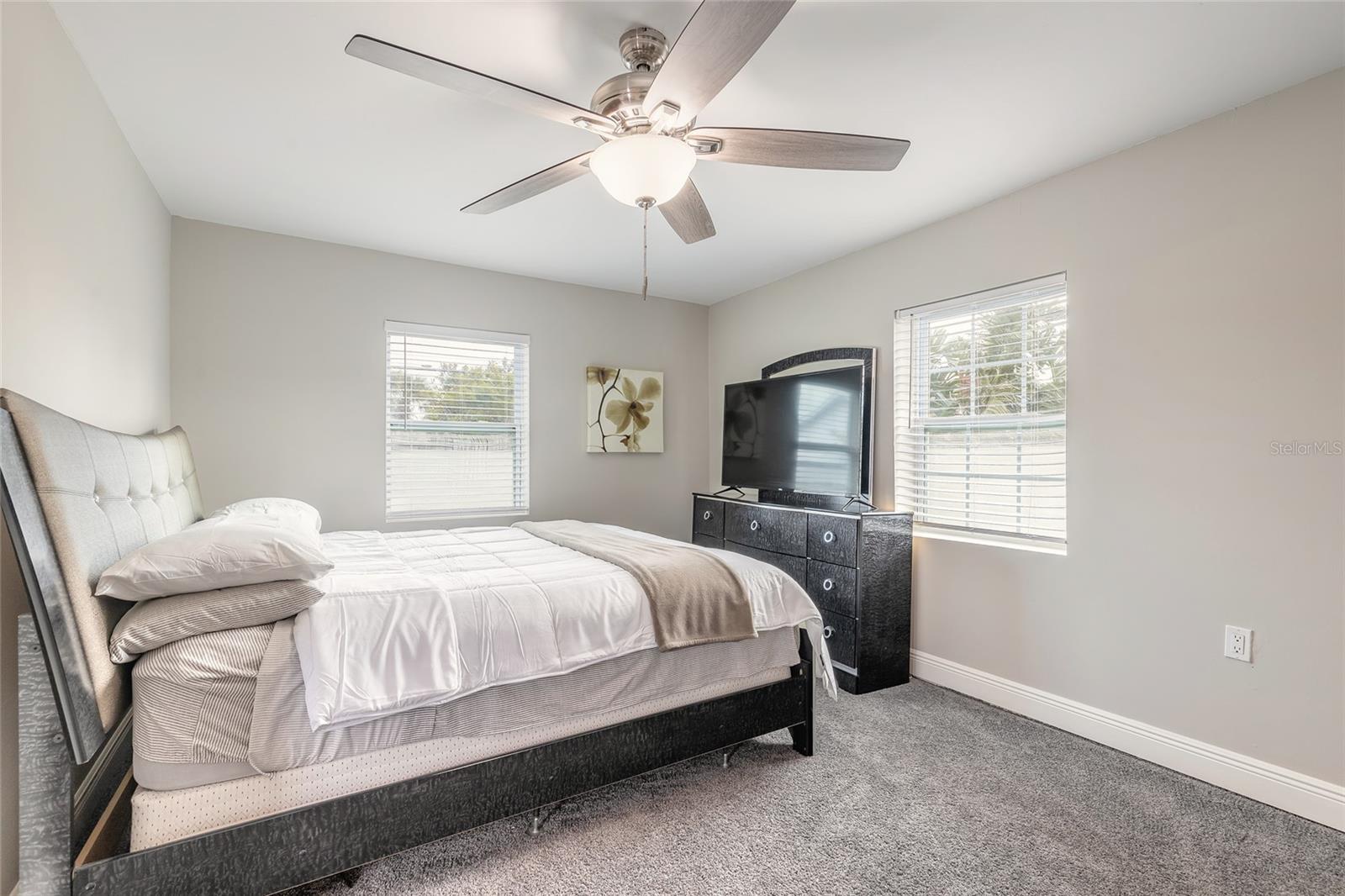 MC ELROYS BELLEVIEW - Residential