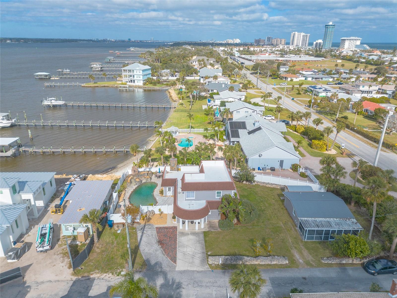 MC ELROYS BELLEVIEW - Residential