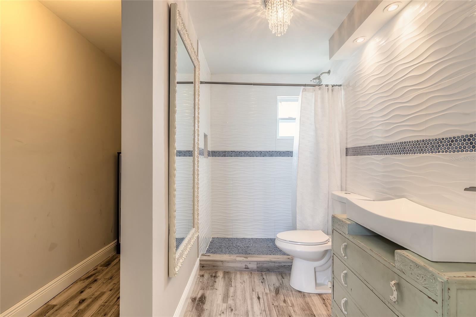 MC ELROYS BELLEVIEW - Residential