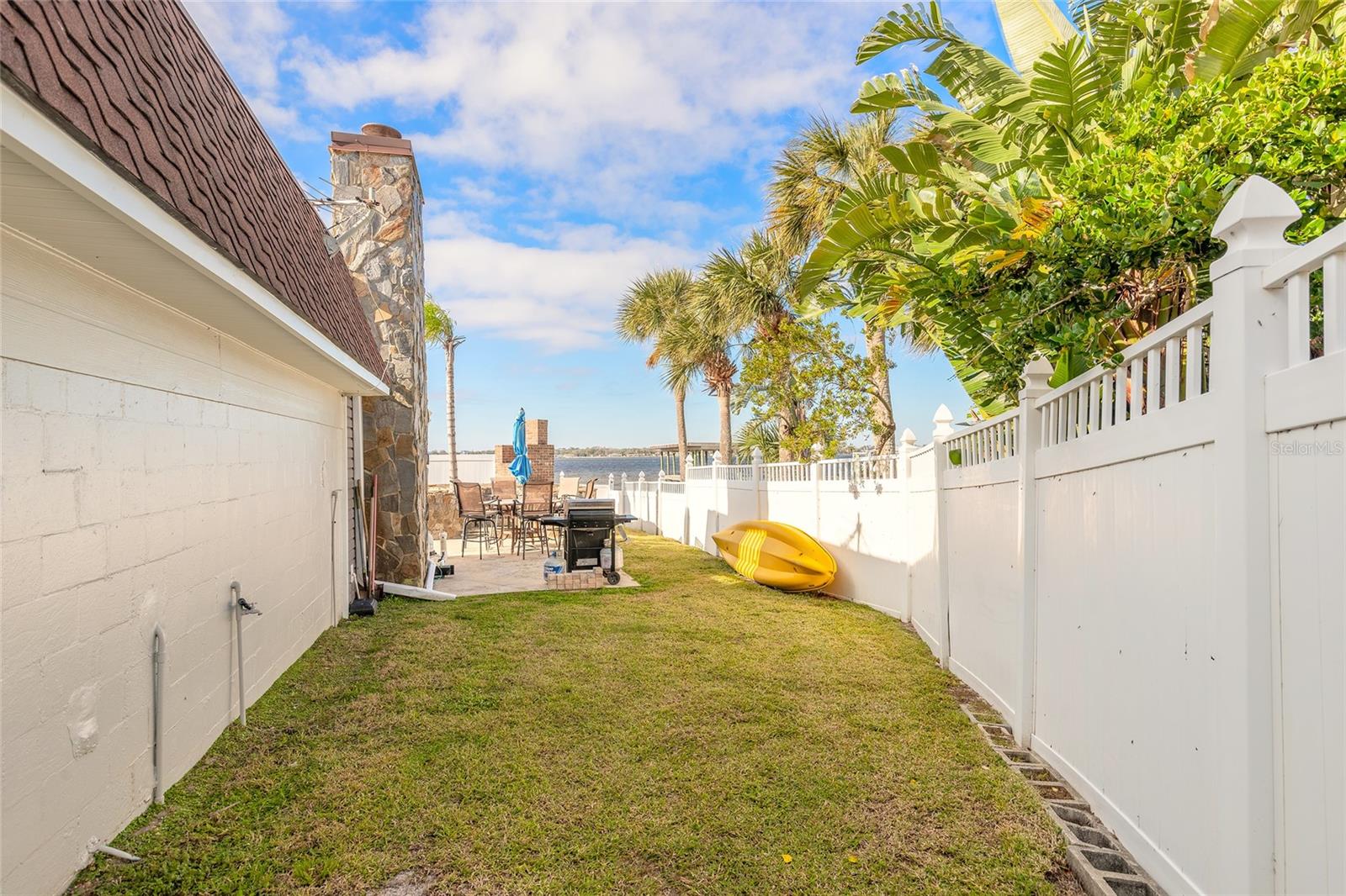 MC ELROYS BELLEVIEW - Residential