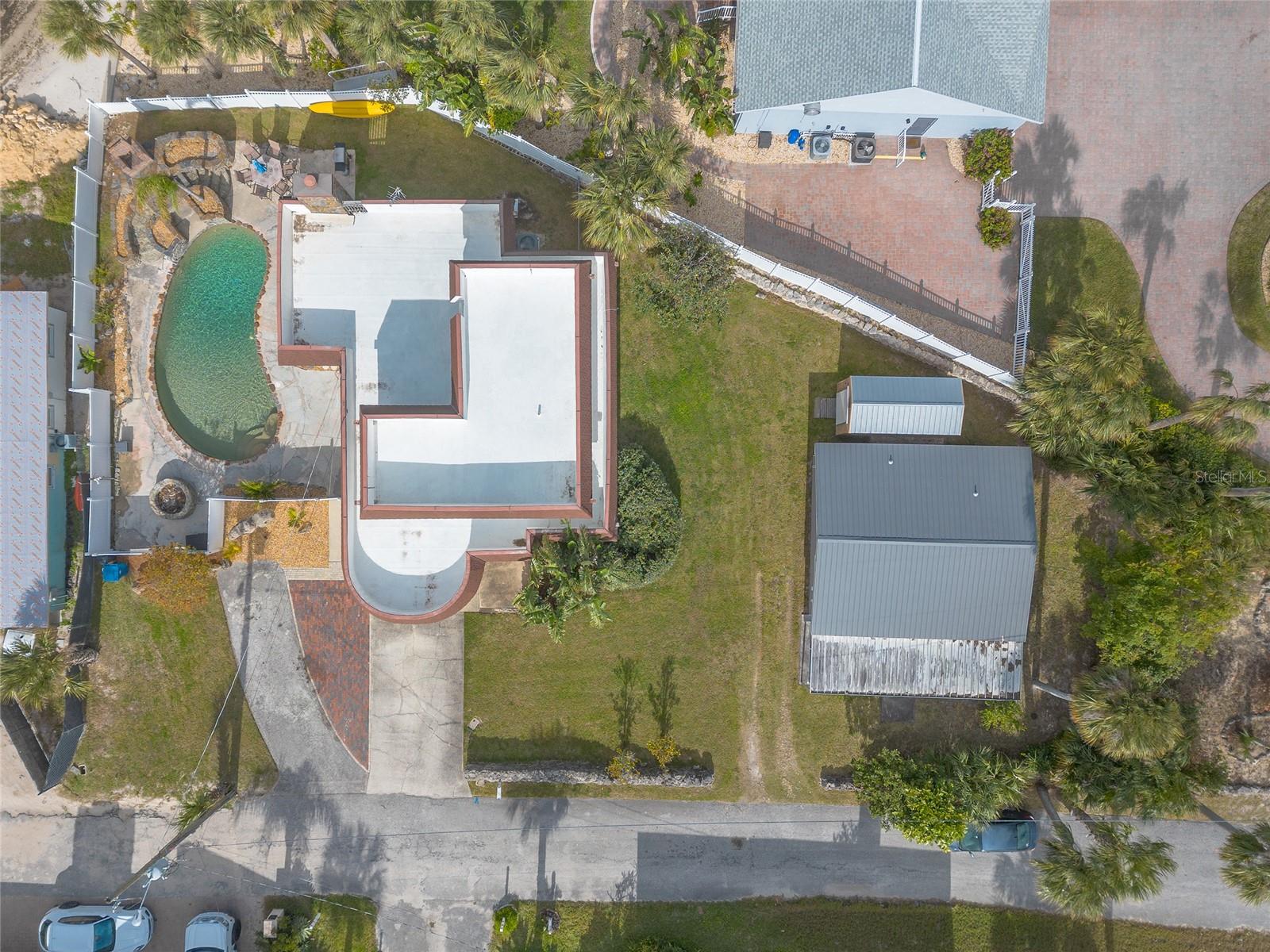 MC ELROYS BELLEVIEW - Residential