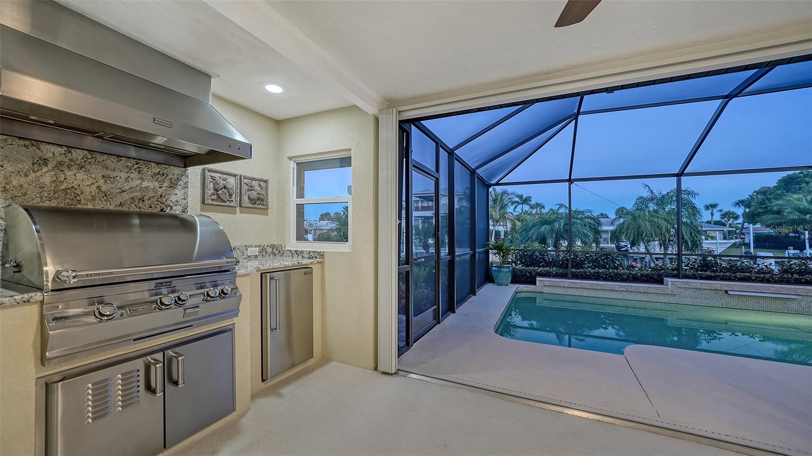 COUNTRY CLUB SHORES - Residential