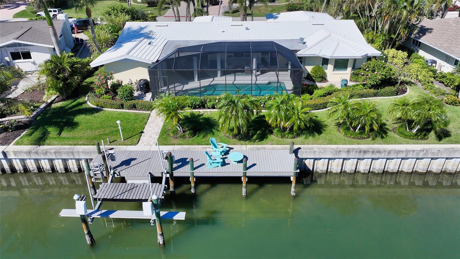 COUNTRY CLUB SHORES - Residential