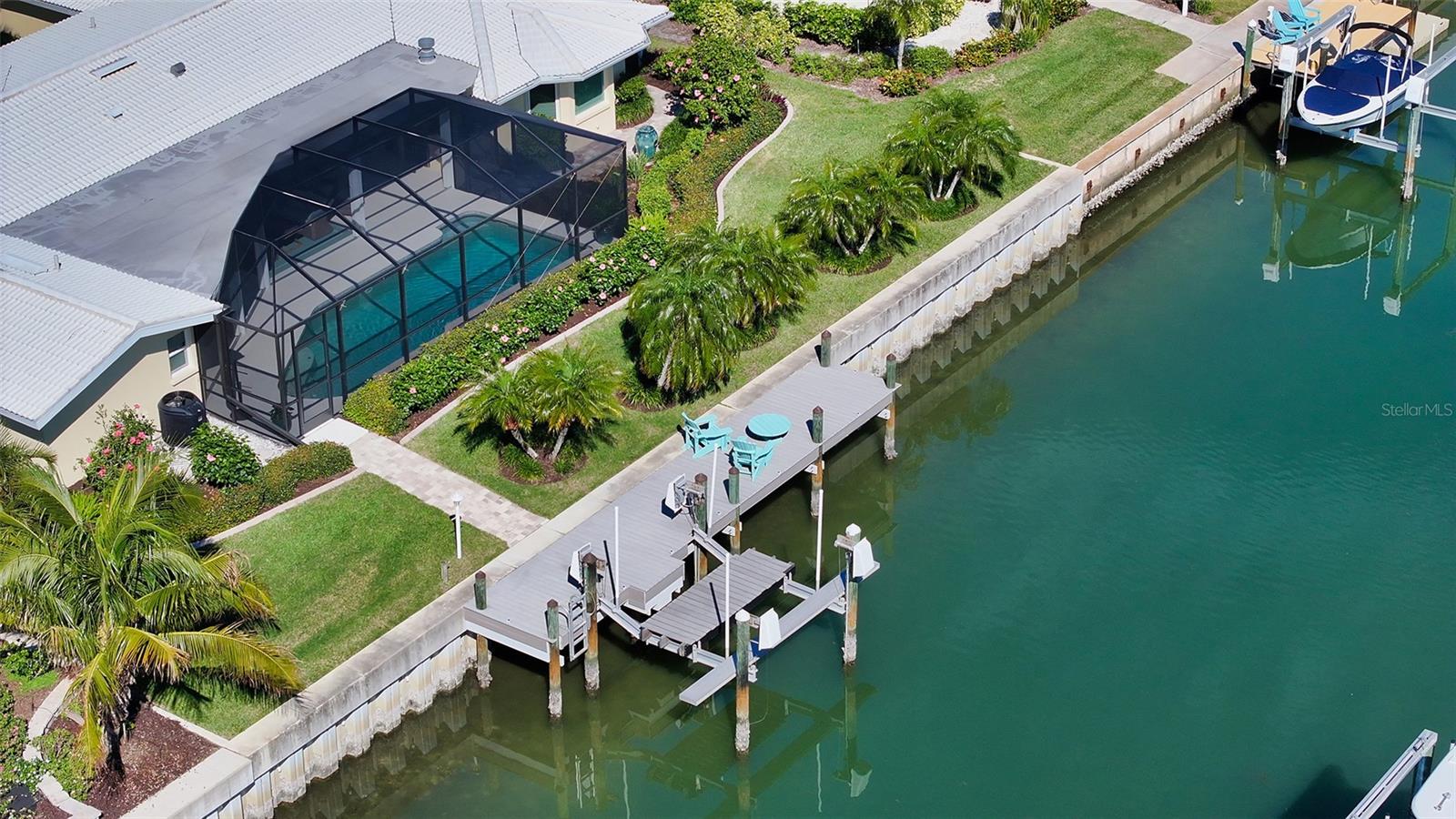 COUNTRY CLUB SHORES - Residential