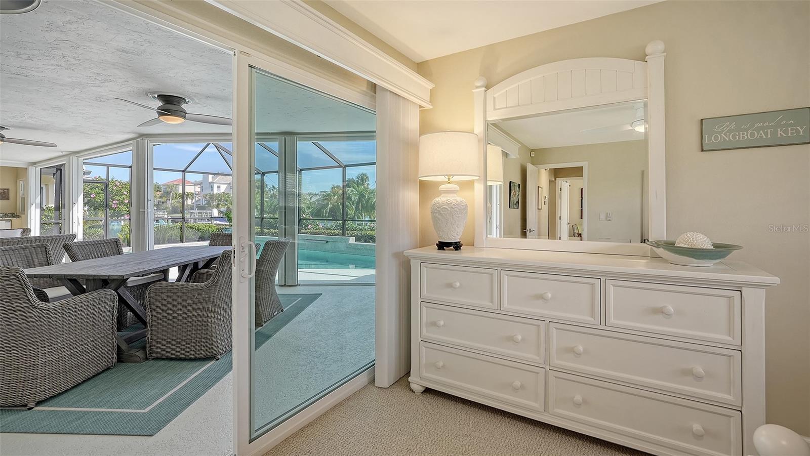 COUNTRY CLUB SHORES - Residential