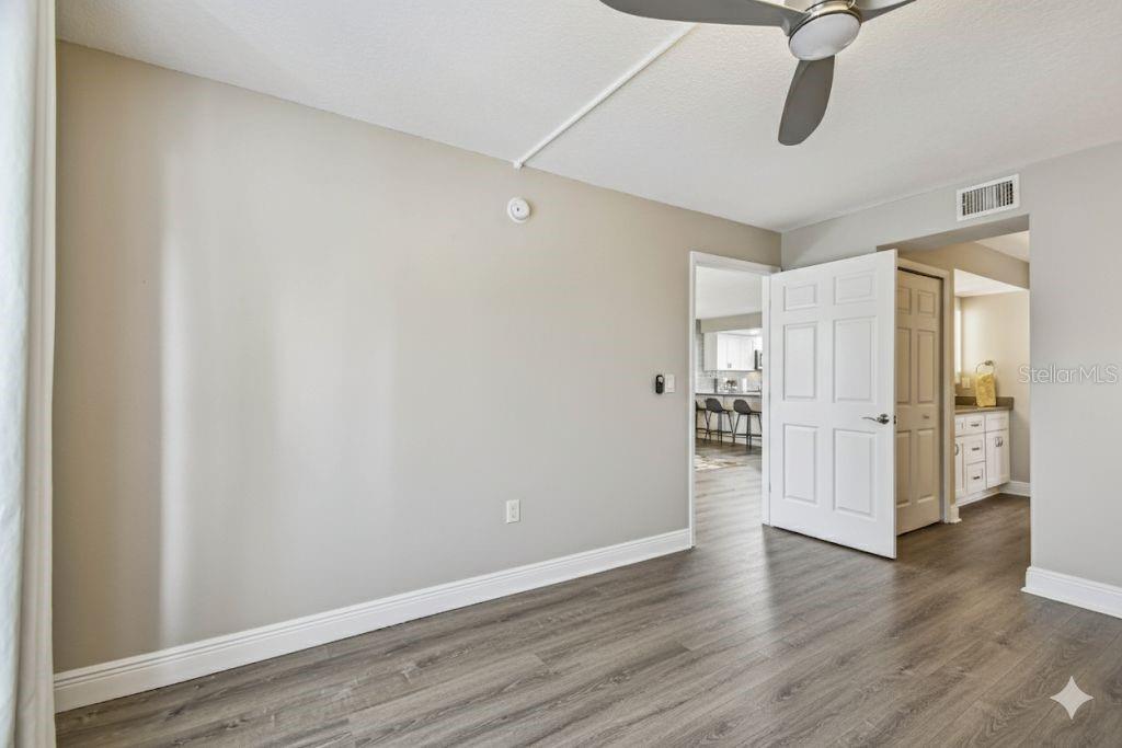 MACEDONIAN CONDO - Residential